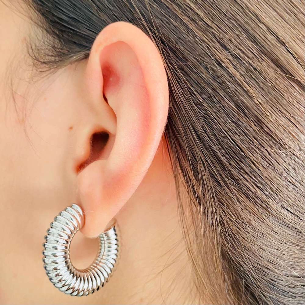 Twisted Hoops - Picture 2 of 10
